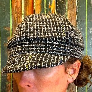 Winter cap; great condition